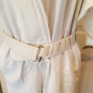 White, Adjustable Leather Belt